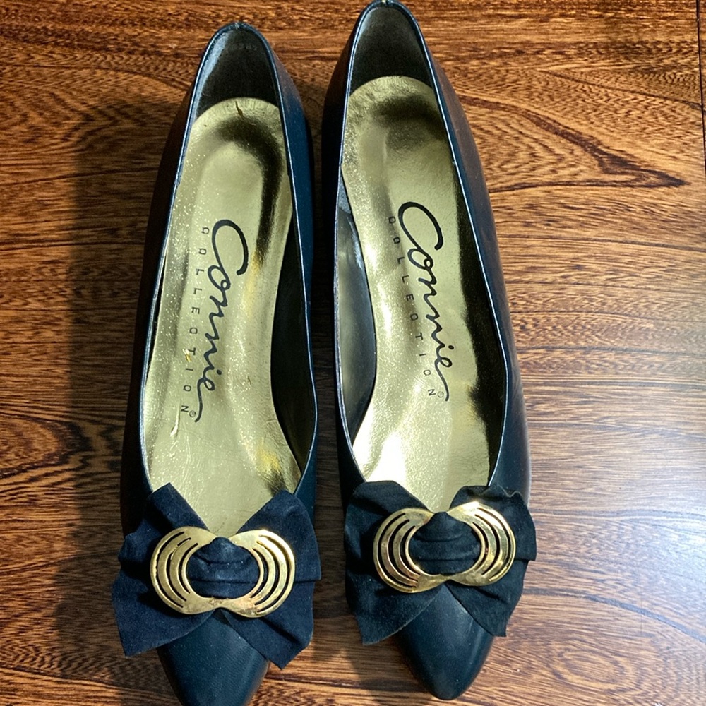 Vintage Connie blue 6.5 pumps